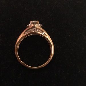 14k Gold Diamond Engagement Ring (size 7)